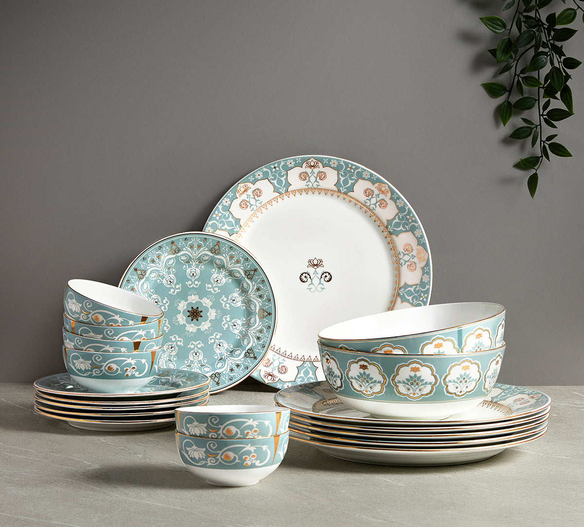 Buy Regal Romance Dinner Set A Royal Affair, Fit for a King or