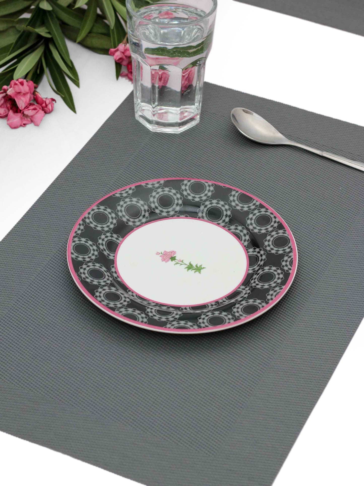 India Circus Black Garden Side Plate 7" 1 Piece