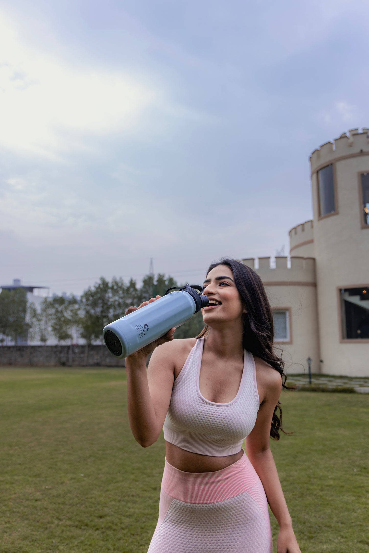 Vacbott Vacuum Bottle, Zoro Impress Double Walled 24 Hours Hot and Cold Water Bottle, 900ml