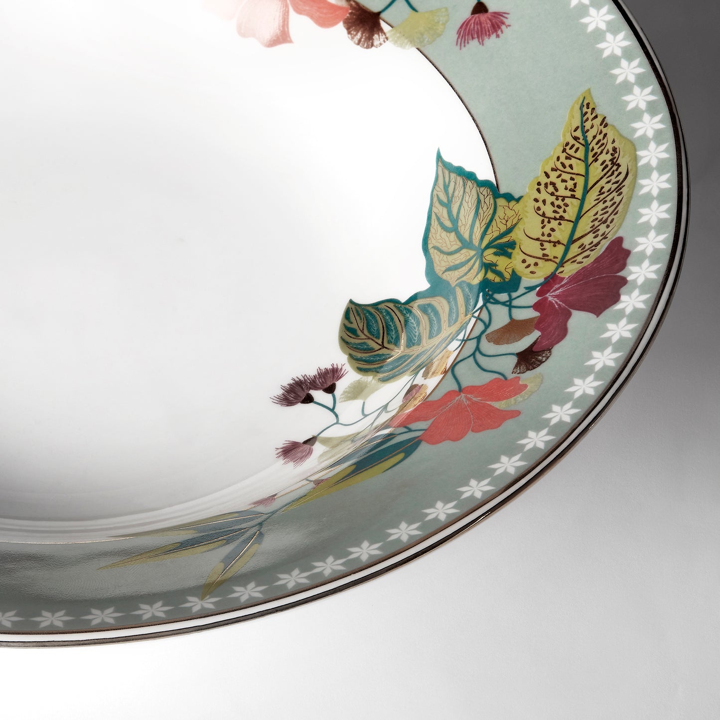 India Circus Grandeur Green Pasta Plate Set of 2