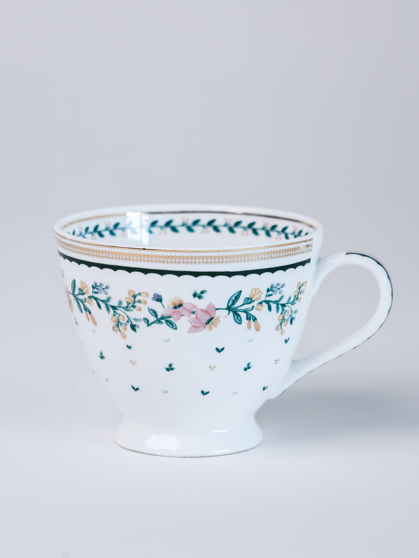 Magique by The Wishing Chair x Clay Craft, Emerald Ribbon King Cup & Saucer, Set of 12, 180ml- 6 Cups + 6 Saucers (T03)