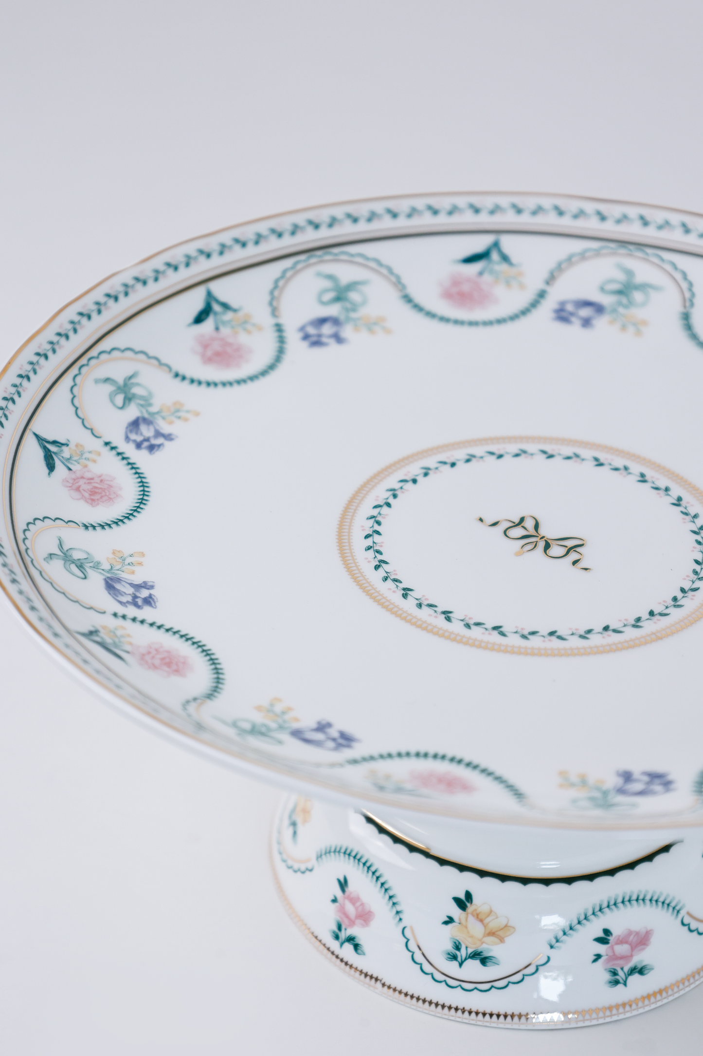 Magique by The Wishing Chair x Clay Craft, Emerald Ribbon Urmi Cake Stand, 1 Piece (T03)