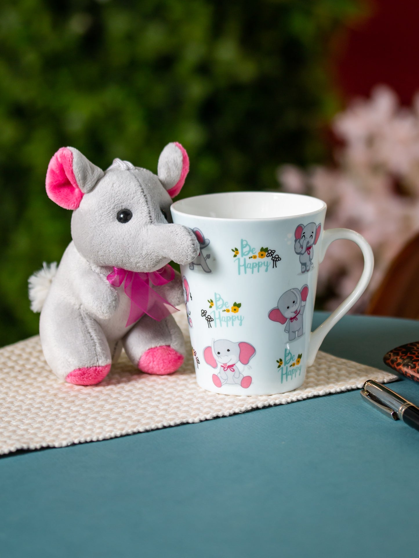 Zing Elephant Coffee & Milk Mug with Toy, 340ml, 1 Piece