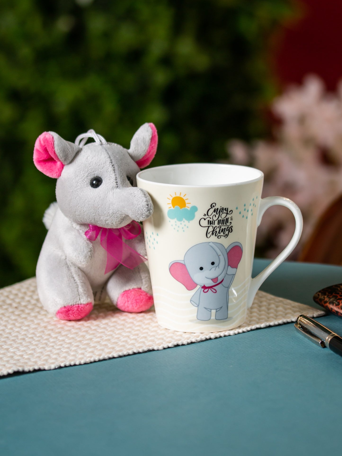 Zing Elephant Coffee & Milk Mug with Toy, 340ml, 1 Piece
