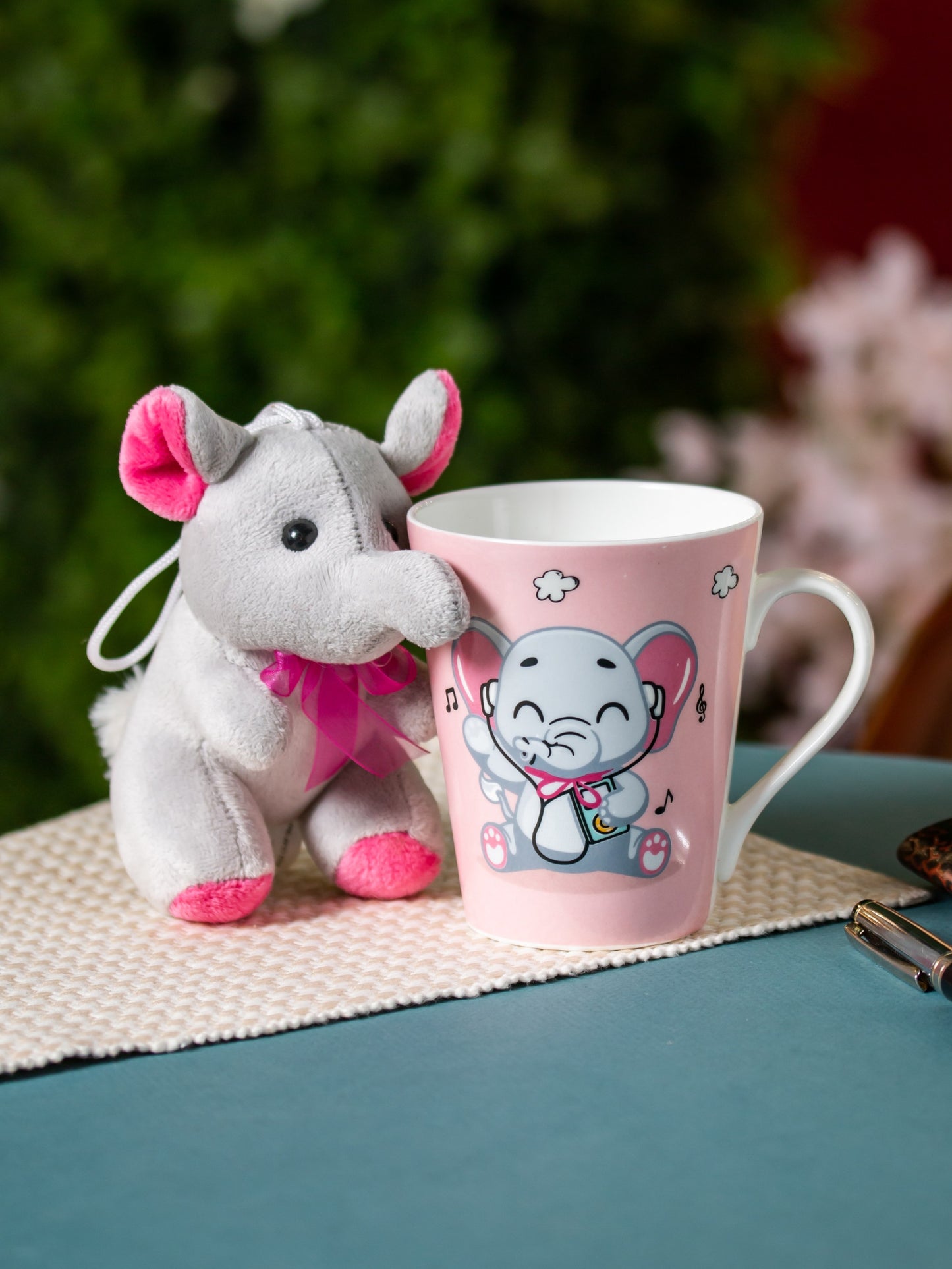 Zing Elephant Coffee & Milk Mug with Toy, 340ml, 1 Piece