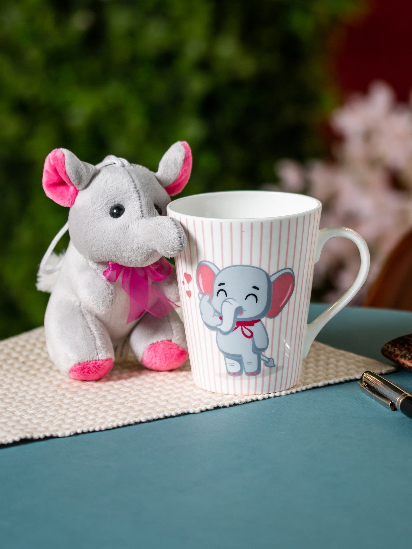 Zing Elephant Coffee & Milk Mug with Toy, 340ml, 1 Piece