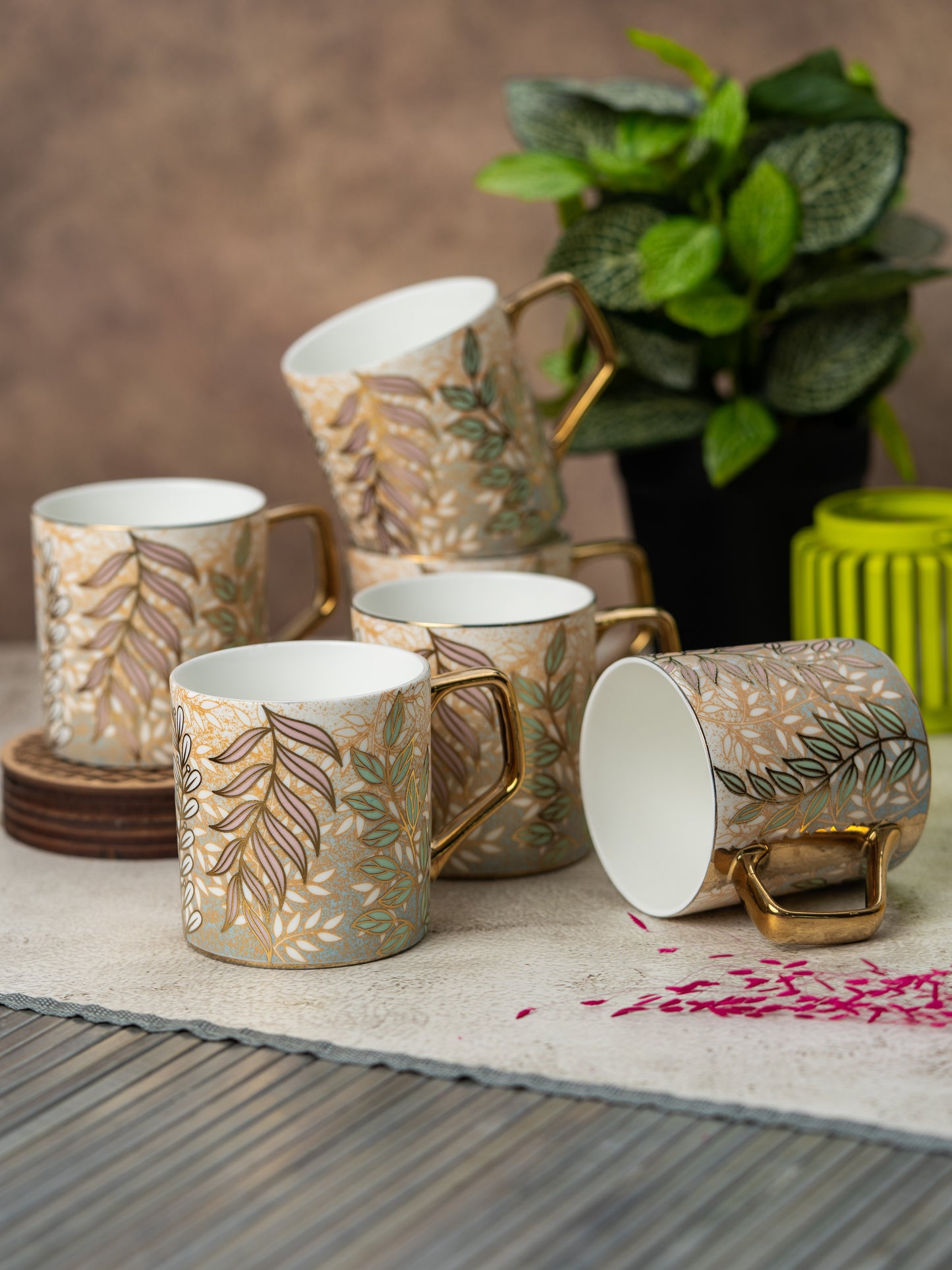 Director Ebony Ceramic Coffee & Tea Mugs, Gold, 200ml, Set of 6 (E642)