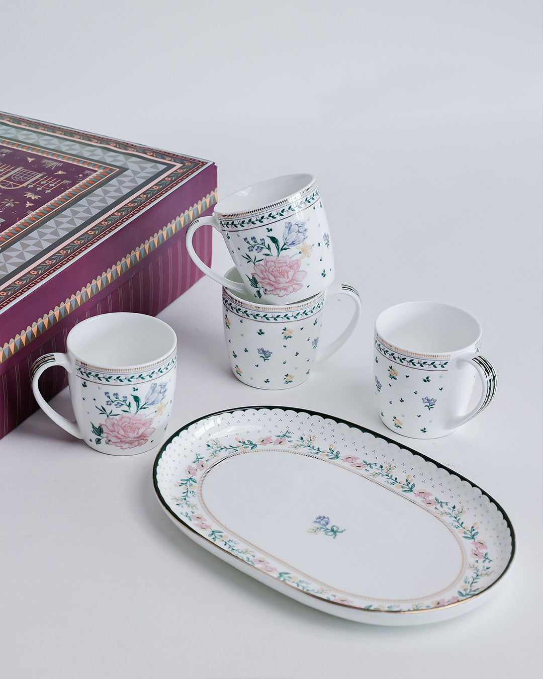 Magique by The Wishing Chair x Clay Craft, Emerald Ribbon 1 Charlie Platter with 4 Alton Mug Set