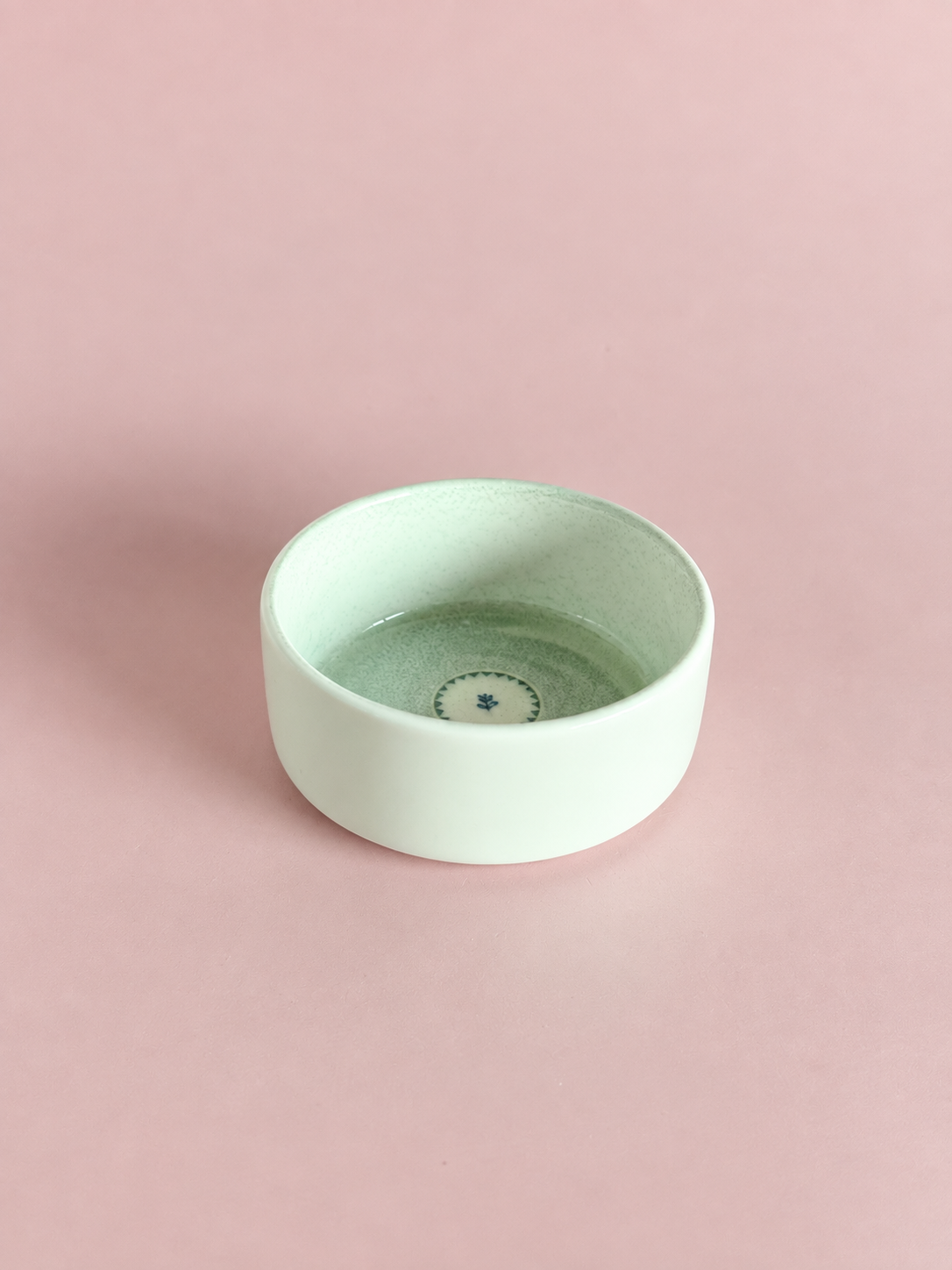 Magique By The Wishing Chair X Clay Craft, Tulip Garden Textures Muse Salad Bowl 19 Cm With Dip Set