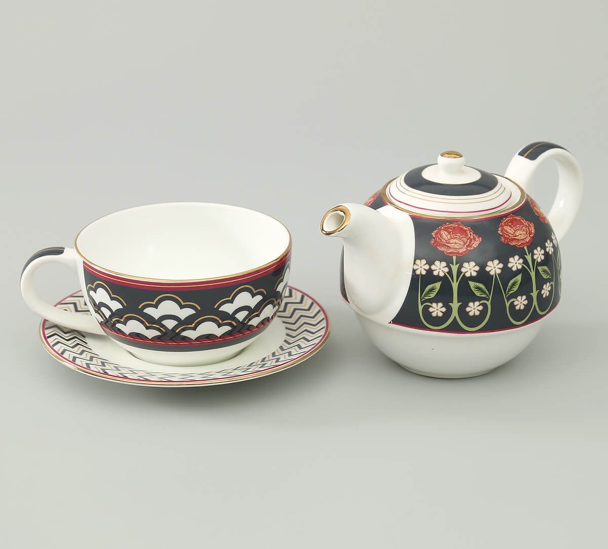 India Circus Gruidae's Trance Tea for One