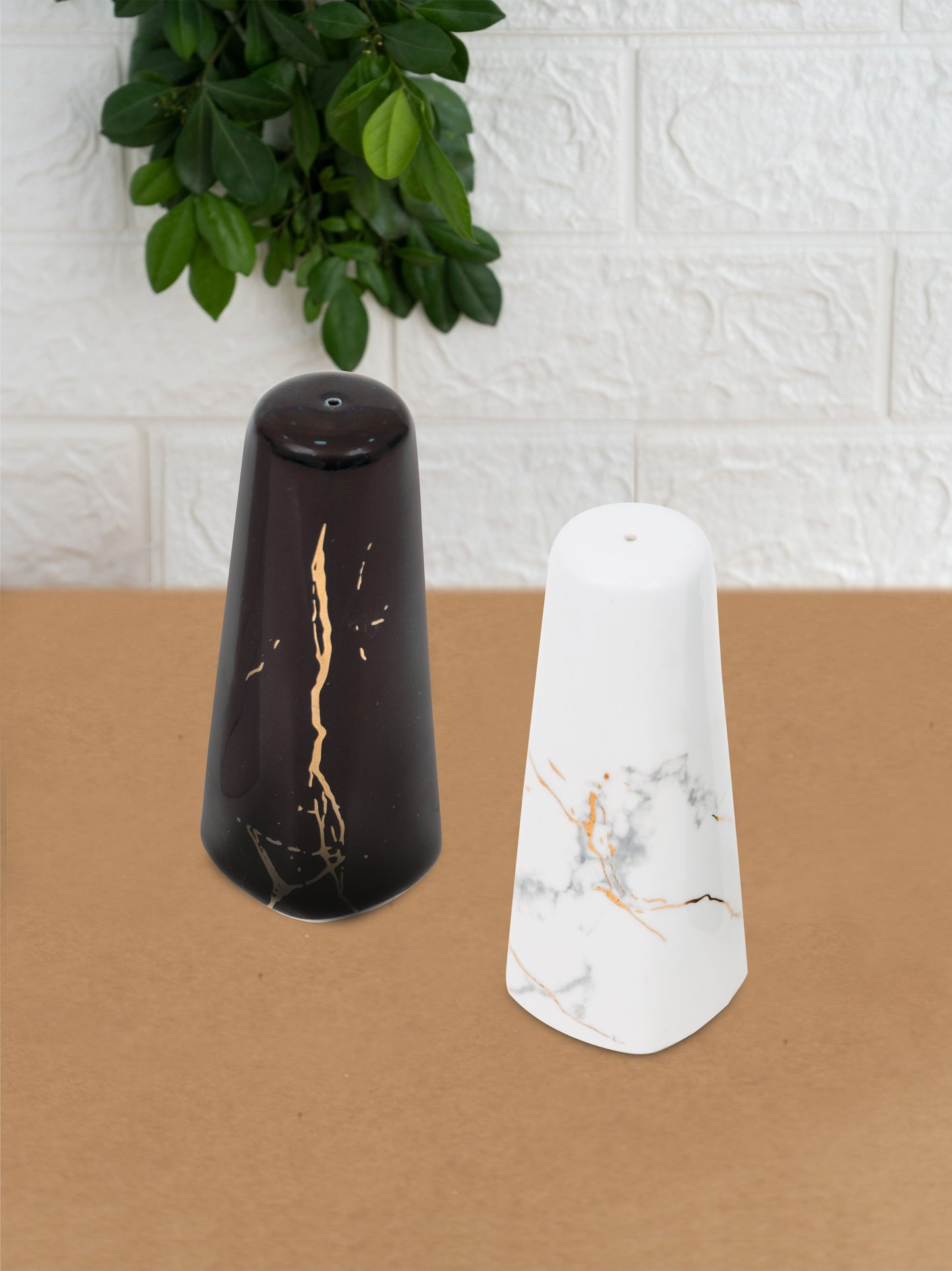 Salt & Pepper Cruet Set, Marble Gold Monochrome, 1 pair