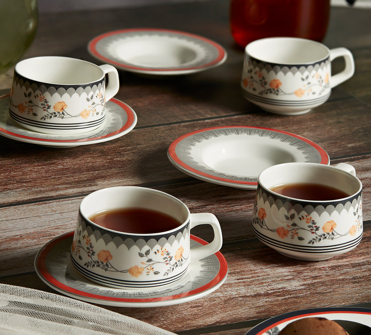 India Circus Onyx Elegance Cup and Saucer Set of 12