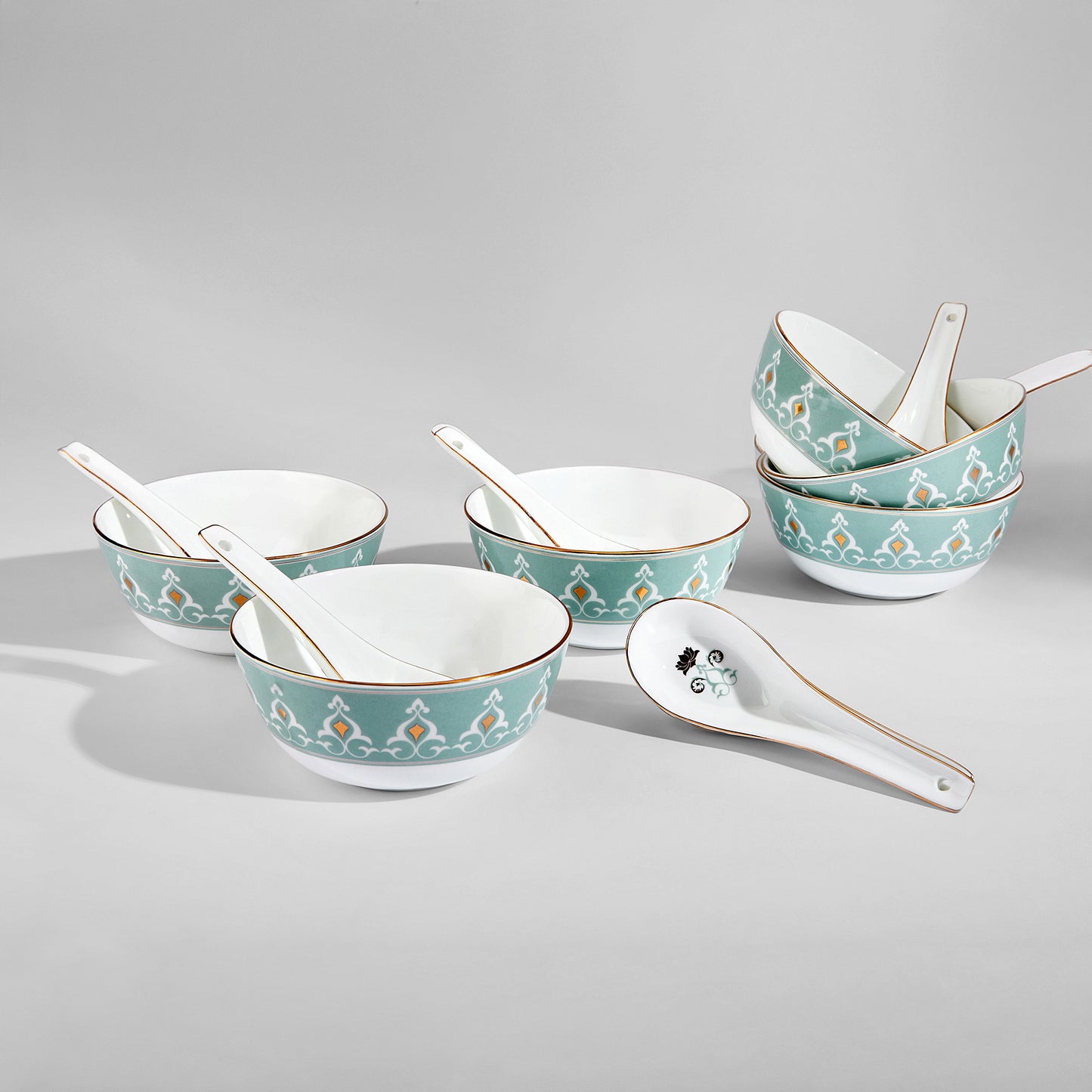 India Circus Regal Romance Georgian Soup Bowl Set of 12 Pcs