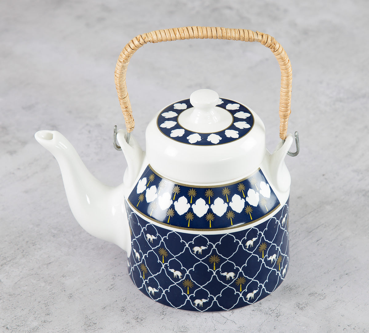 India Circus Ivory Parade Fantasy Desi Kettle 1Pc