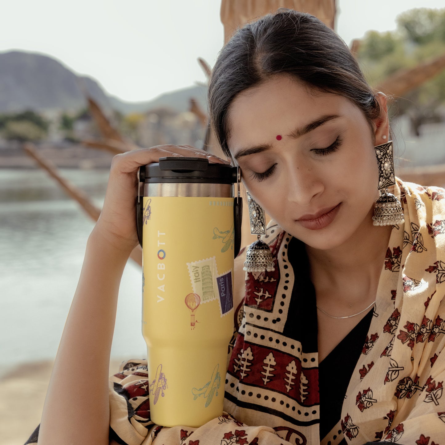 Vacbott Vacuum EverSip® Wanderlust Tumbler with Top Lid Handle 900 ml with Dual Flip Opening Sip-Swig Leakproof Lid