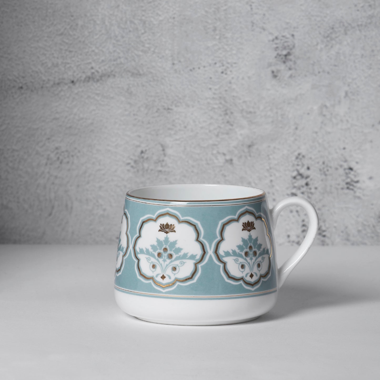 India Circus Regal Romance Cup and Saucer Set of 8
