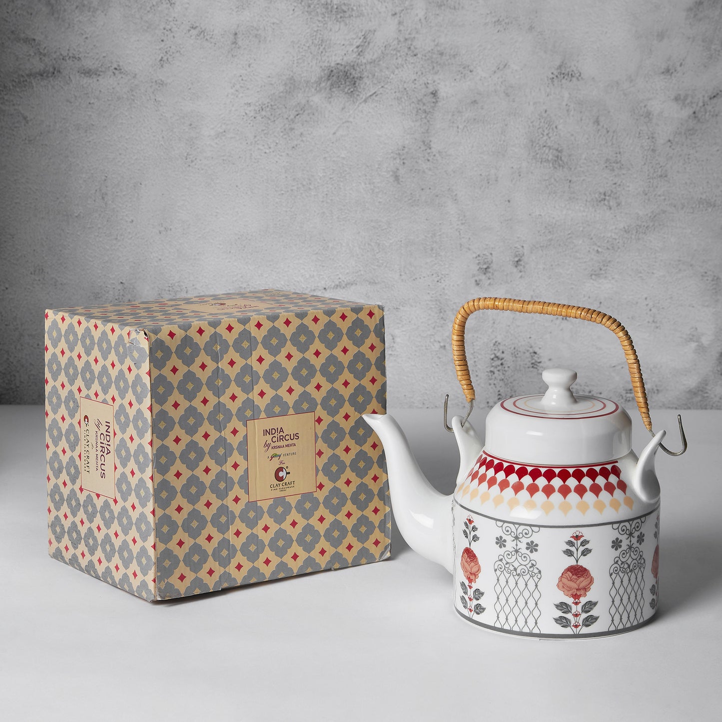 India Circus Onyx elegance Desi Kettle 1Pc