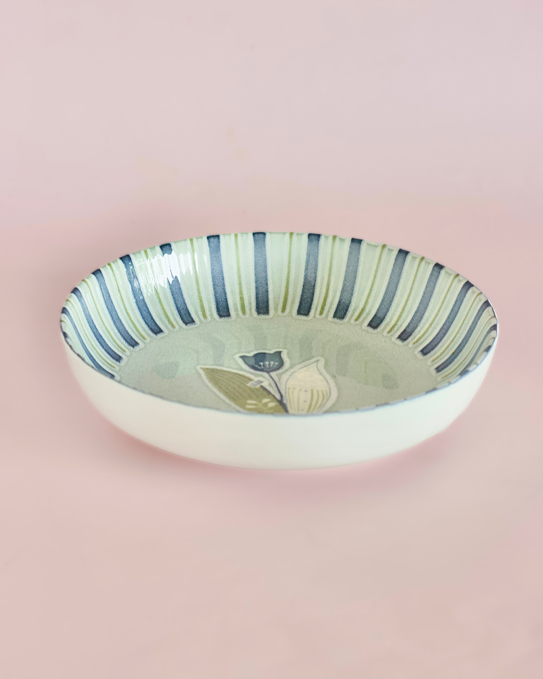 Magique By The Wishing Chair X Clay Craft, Tulip Garden Textures Muse Salad Bowl 19 Cm With Dip  Set