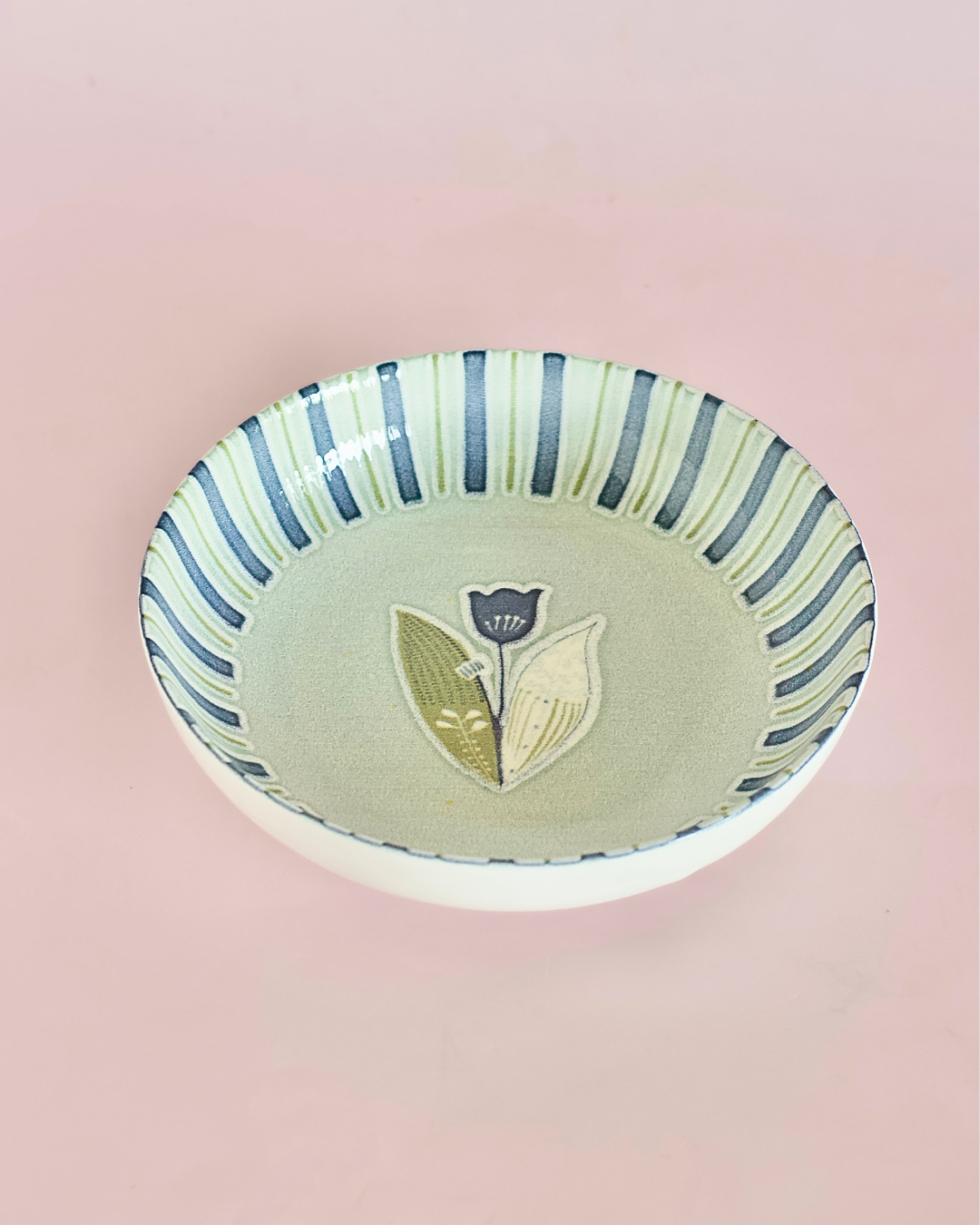 Magique By The Wishing Chair X Clay Craft, Tulip Garden Textures Muse Salad Bowl 19 Cm With Dip  Set