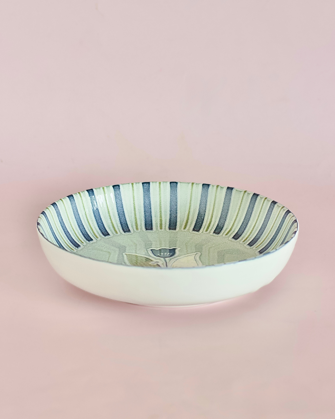 Magique By The Wishing Chair X Clay Craft, Tulip Garden Textures Muse Salad Bowl 19 Cm With Dip  Set