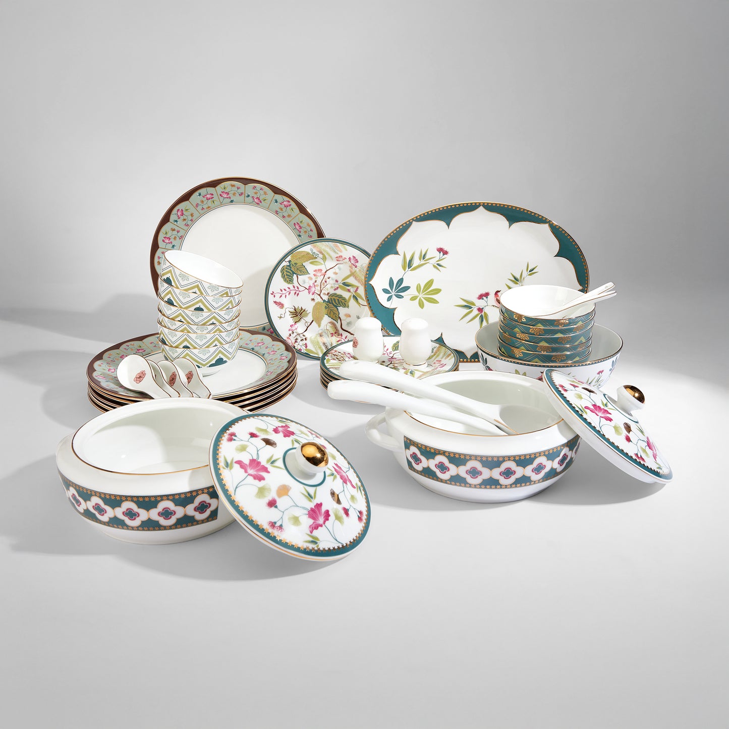 India Circus Grandeur Greens Georgian Dinner Set - 40 Pieces