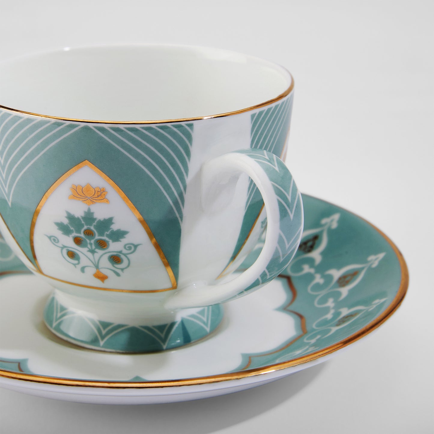 India Circus Regal Romance Olive Tea Set