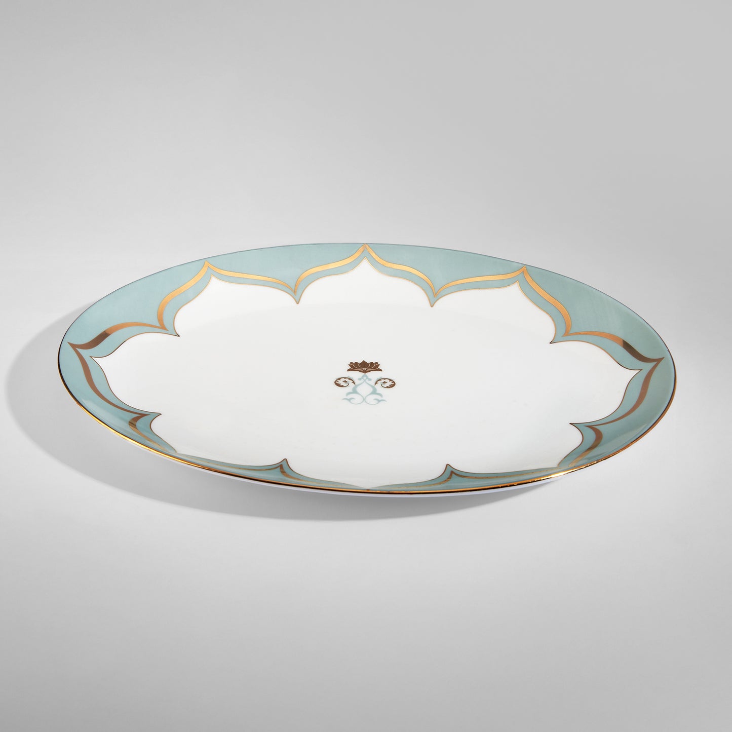 India Circus Regal Romance Georgian Dinner Set - 40 Pieces