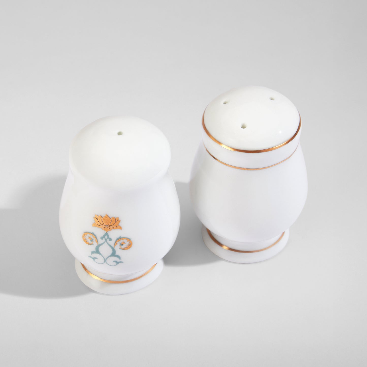 India Circus Regal Romance Georgian Dinner Set - 40 Pieces