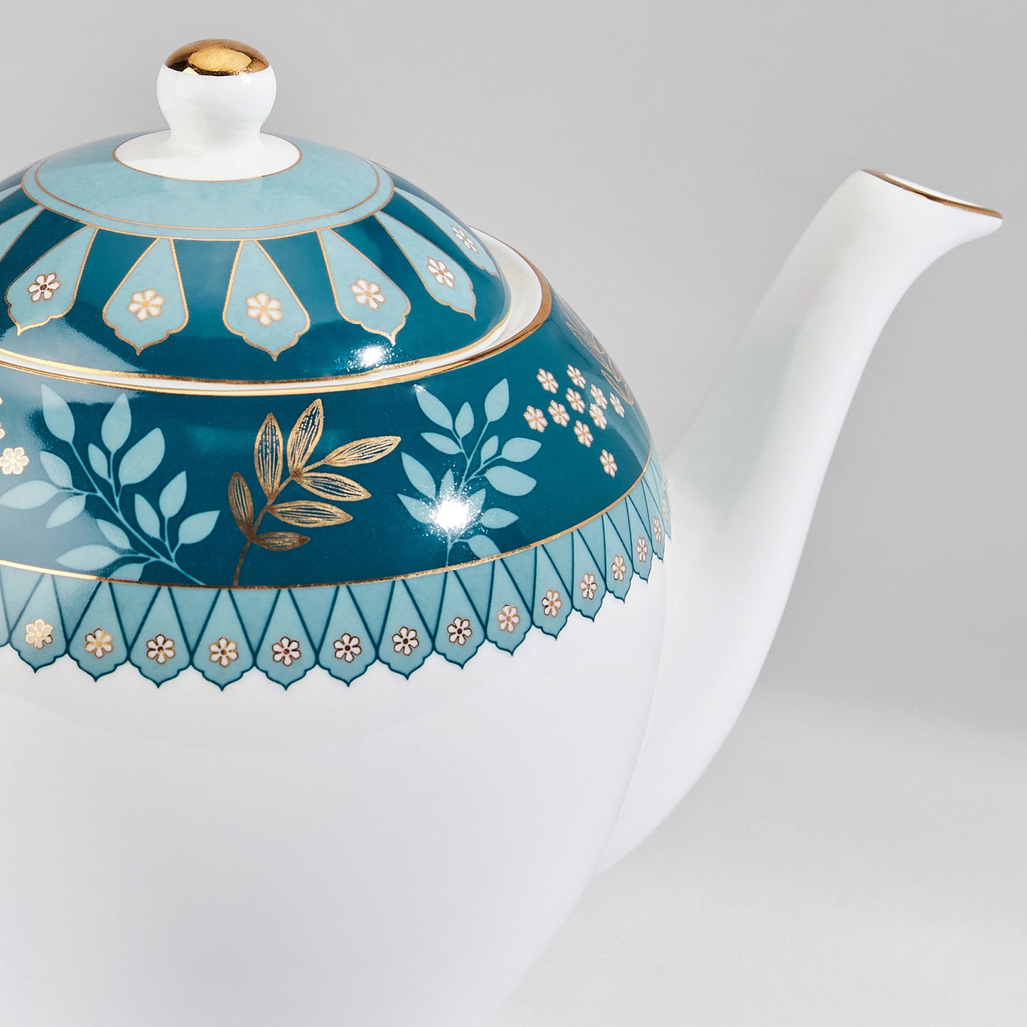 India Circus Oceanic Opulence Olive Tea Set