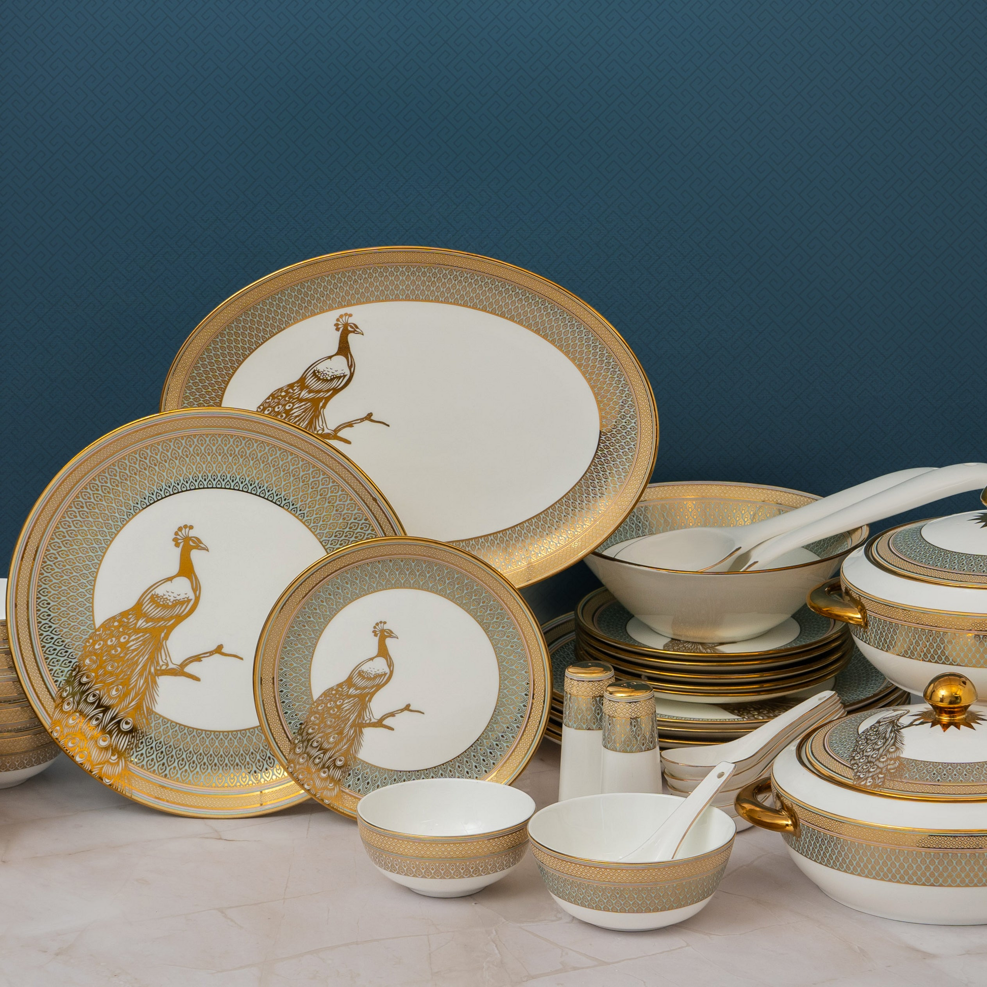 Clay Craft Urmi Ebony Dinner Set of 40 Pcs, Peacock Royale, E601