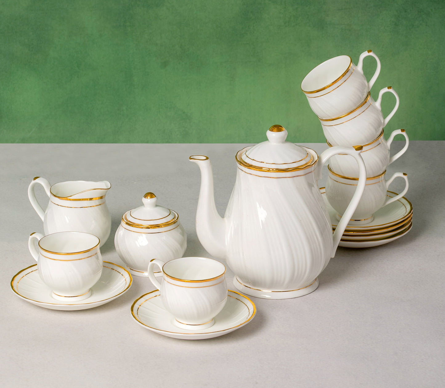 Clay Craft Karina Goldline 310 Tea Set of 15
