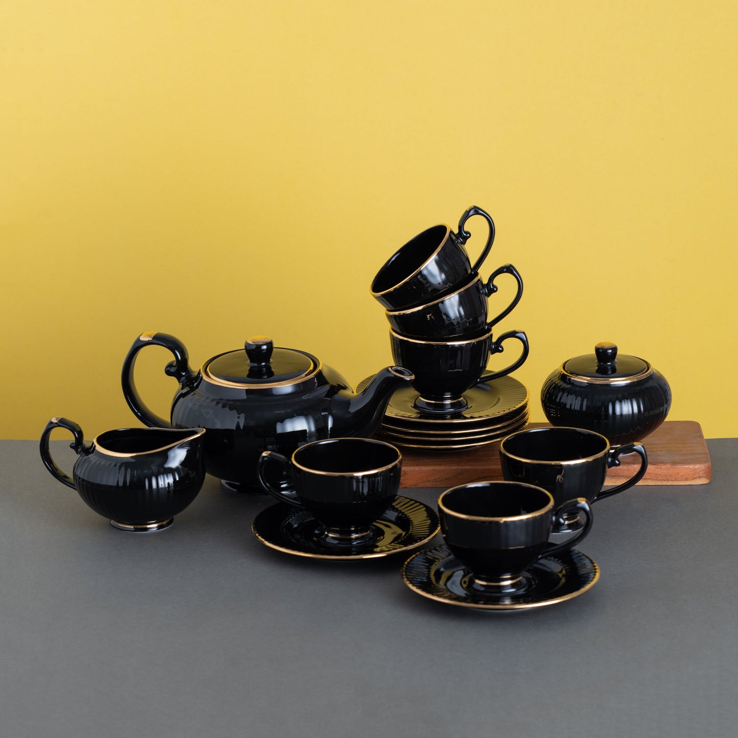 Clay Craft Julie Impression Luxurious 1401 Black Tea Set of 15