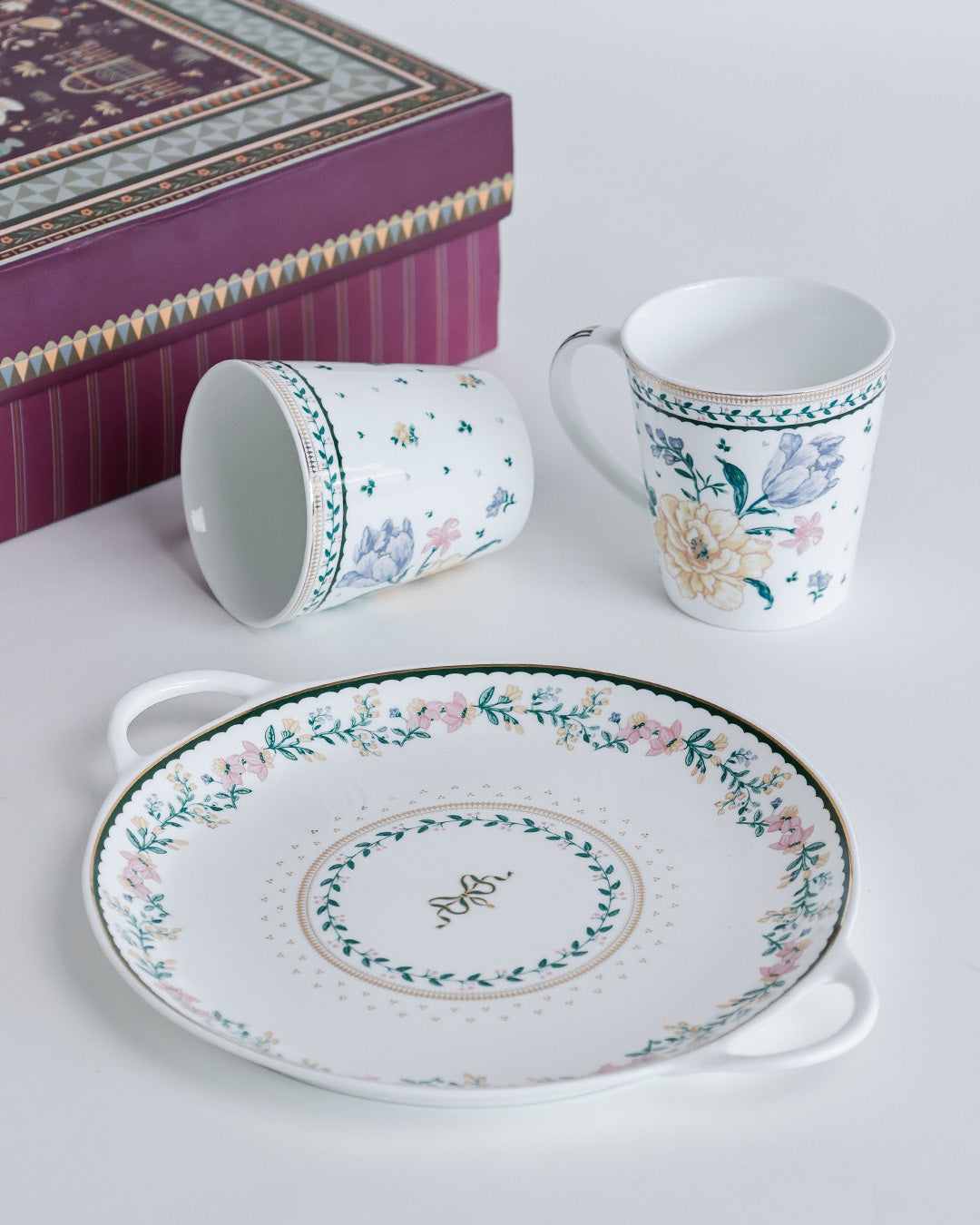 Magique by The Wishing Chair x Clay Craft, Emerald Ribbon Tawa Platter with Zing Medium mug Set