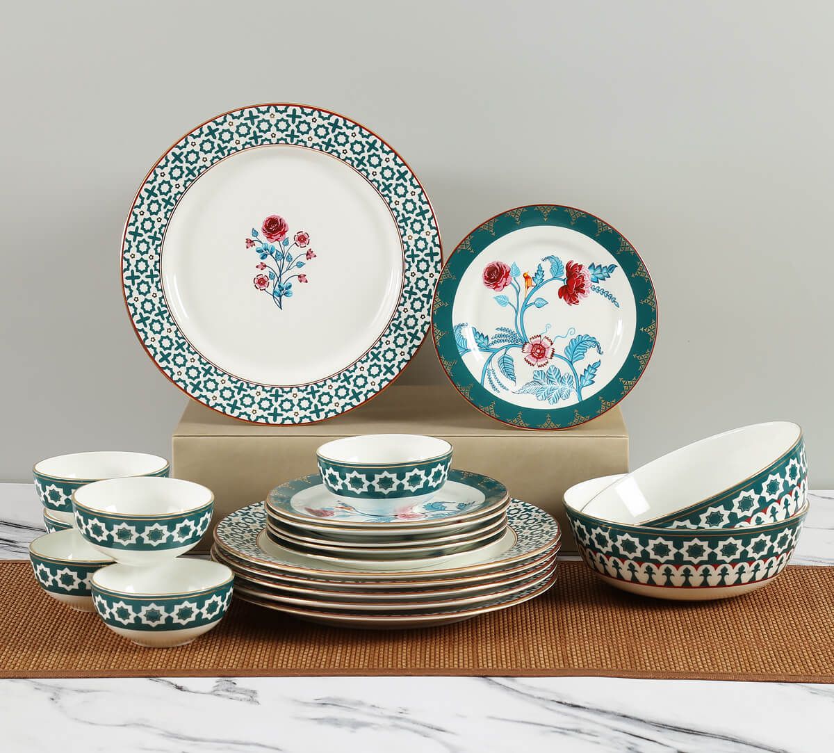 India Circus Marine Opulence Dinner Set - 20 Pieces, For Family of 6