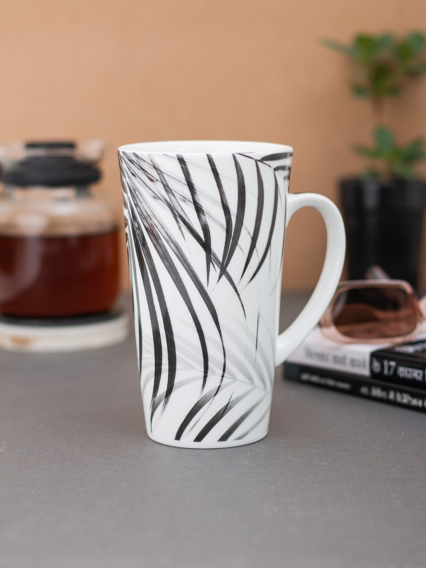 Tall Monochrome Coffee & Milk Mug, 600ml, 1 Piece (MC709)